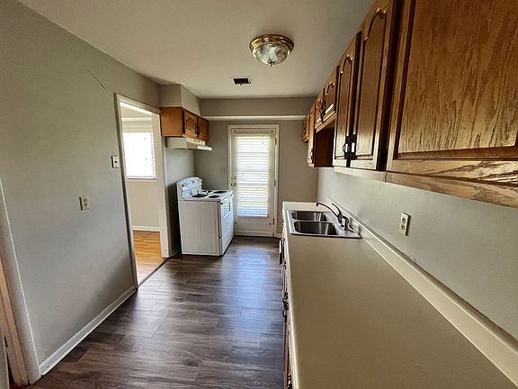 2nd image of 5436 Edlou Pl #7317