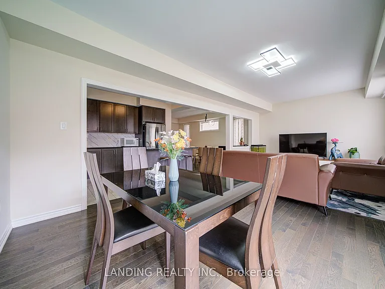 2084 Duberry Dr — Photo 19