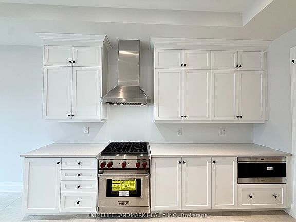 4th image of 433 York Downs Blvd