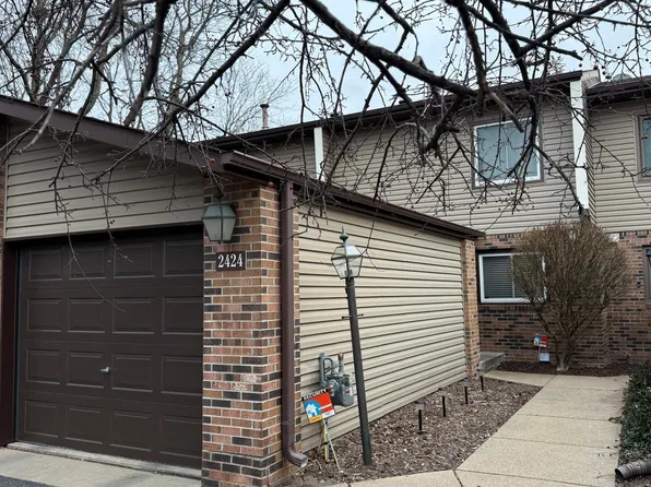 2424 Mendelssohn Ln N Unit 7, Golden Valley, MN 55427