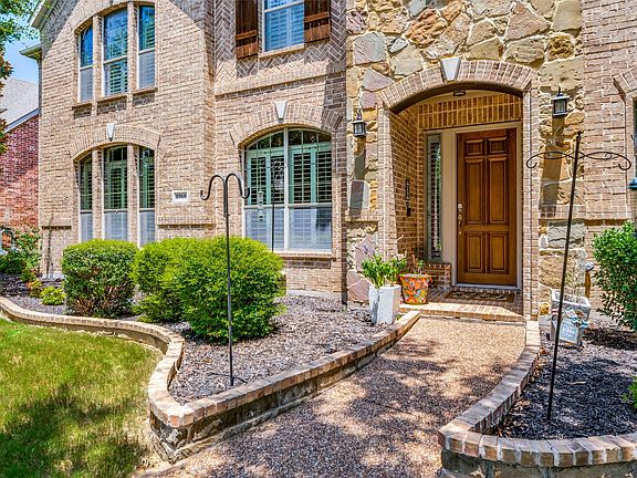 3rd image of 5748 Wellington Ln