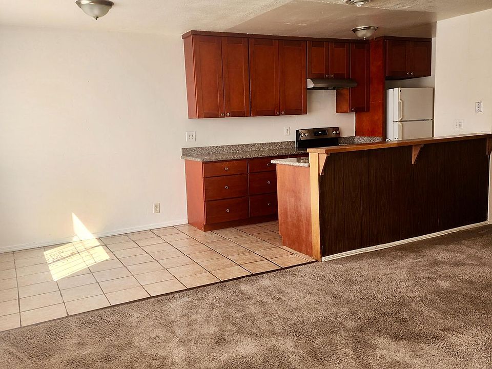 1st image of 4437 La Cresta Way APT 3