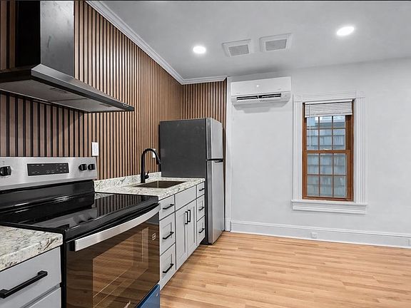 2nd image of 13 8th Ave APT B