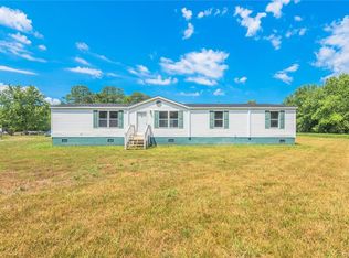 146 Hard Bargain Ln, Warsaw, VA 22572