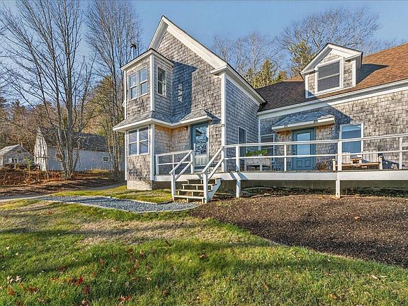 4th image of 144 Bagaduce Road