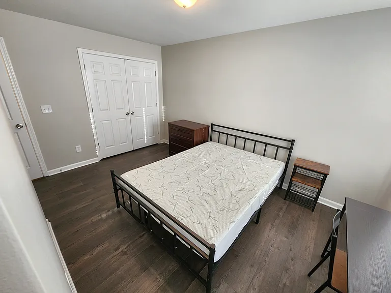 928 McDaniel St SW — Photo 4