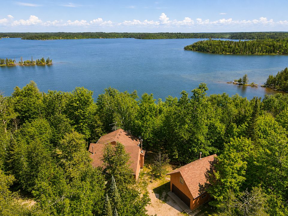 1st image of 50573 Evergreen Point Rd