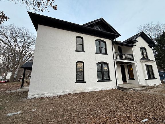 2nd image of 1103 S 4th St APT 1