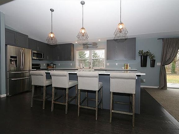 2nd image of 7455 Huckleberry Ln