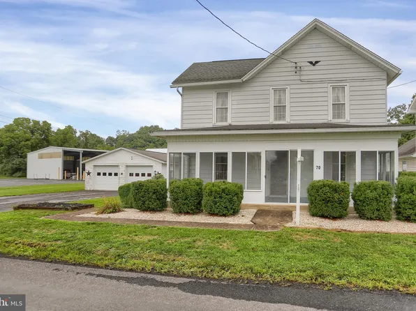 70 Middle St, East Waterford, PA 17021