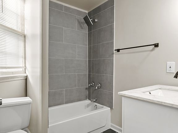 5th image of 5525 Alaska Ave #1