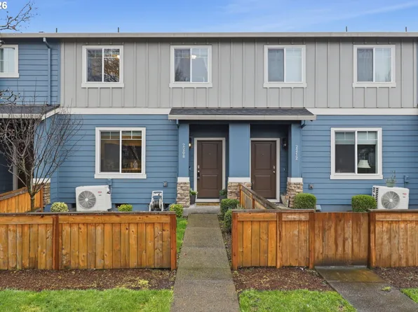 2208 NE Four Seasons Ln, Vancouver, WA 98684