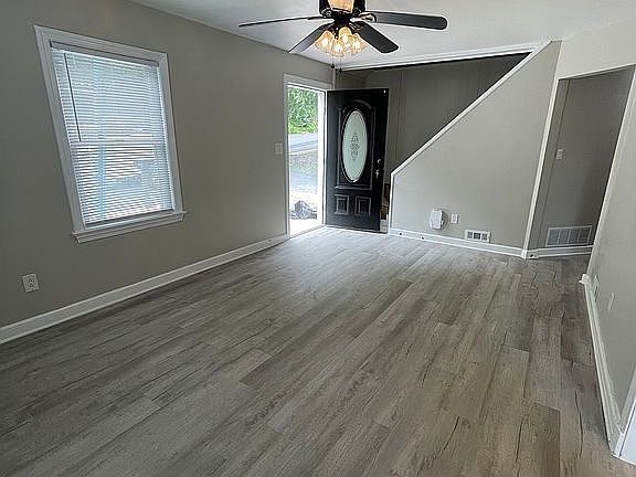 4th image of 430 Albemarle Ave