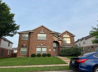 715 Paisley Ln, Red Oak, TX 75154
