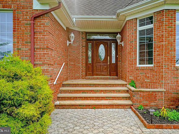 2nd image of 741 Barnsboro Rd