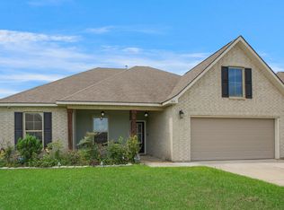 322 Valcour Pl, Youngsville, LA 70592