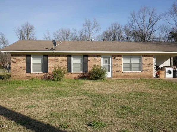 105 Cairo Dr, Vicksburg, MS 39180