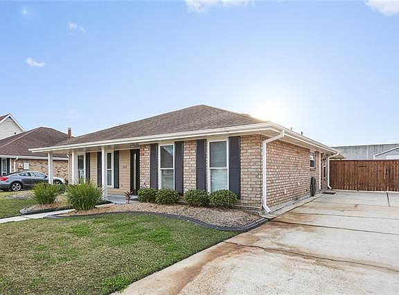 2nd image of 3315 Grandlake Blvd