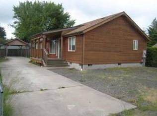 450 Macy St, Harrisburg, OR 97446