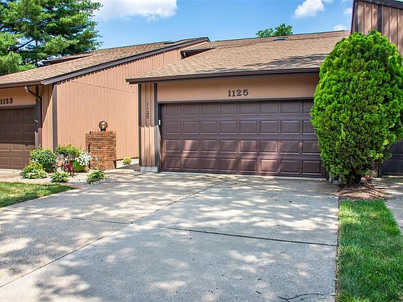 3rd image of 1125 Woodgate Dr