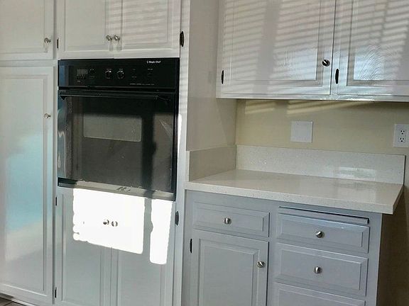 5th image of 2651 Fairmont Ave