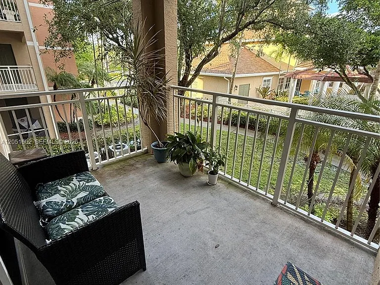 6466 Emerald Dunes Dr #206 — Photo 32