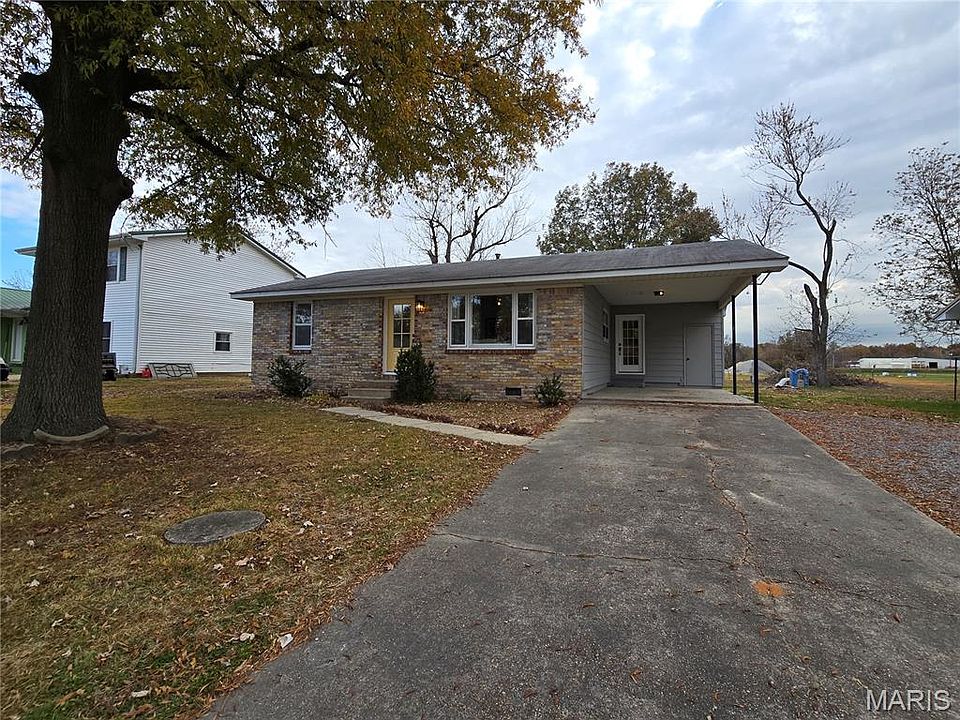 1st image of 1003 W Saint Francis St