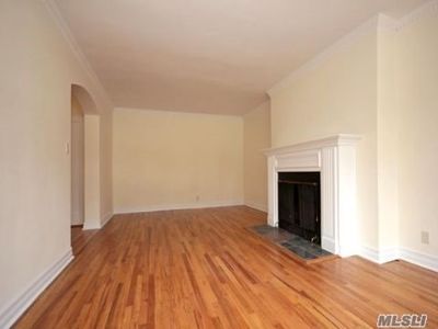 160 S Middle Neck Rd APT 2B, Great Neck, NY, 11021