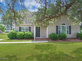 103 Steeplechase Dr, Washington, NC 27889