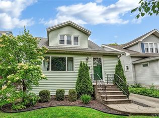 35 Wellington Rd, Buffalo, NY 14216