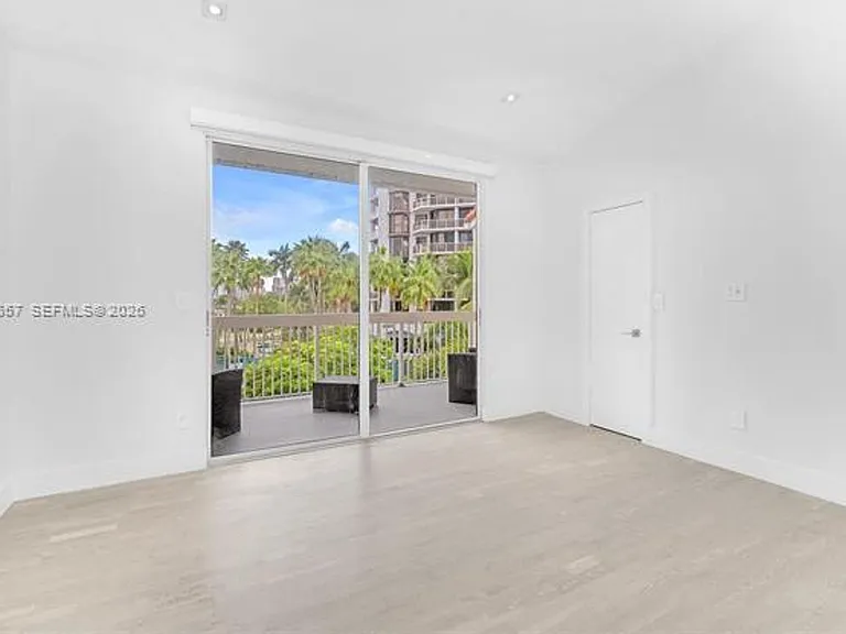 21391 Marina Cove Cir #Townhouse 14-K — Photo 39