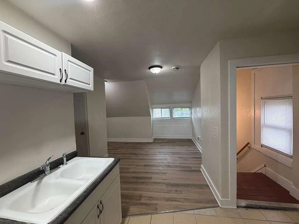 2213-2215 N Holton St - 2211 N Holton St — Photo 3