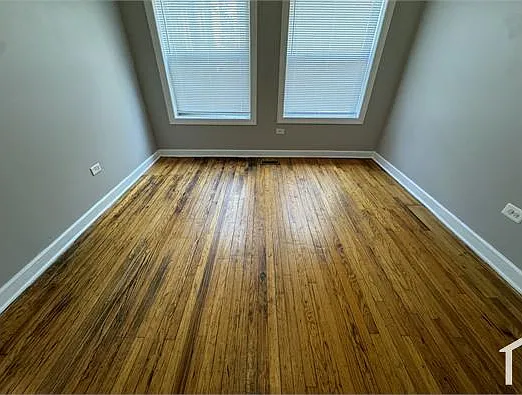 110 N Menard Ave — Photo 7