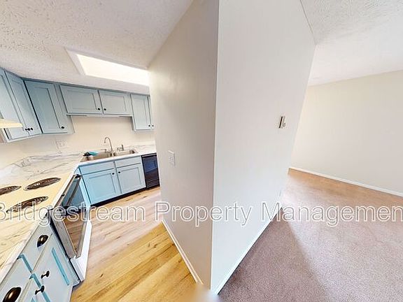 3rd image of 1431 Minstrel Dr APT 4