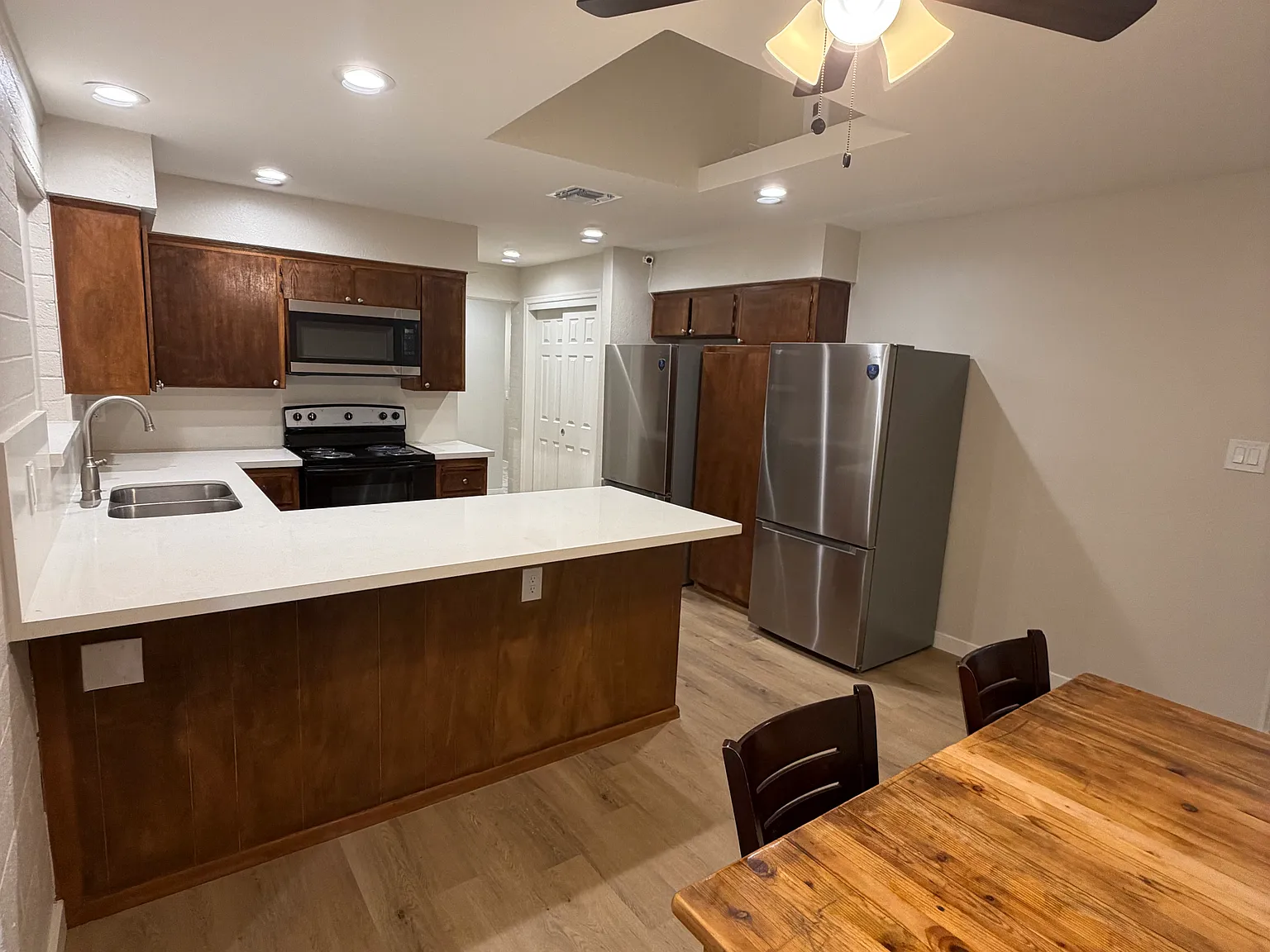 Studio, 2000 sqft, $495 — Photo 4
