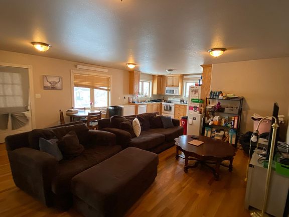 3rd image of 569 N 11th St #C
