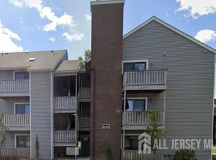 5022 Ravens Crest Dr, Plainsboro, NJ 08536