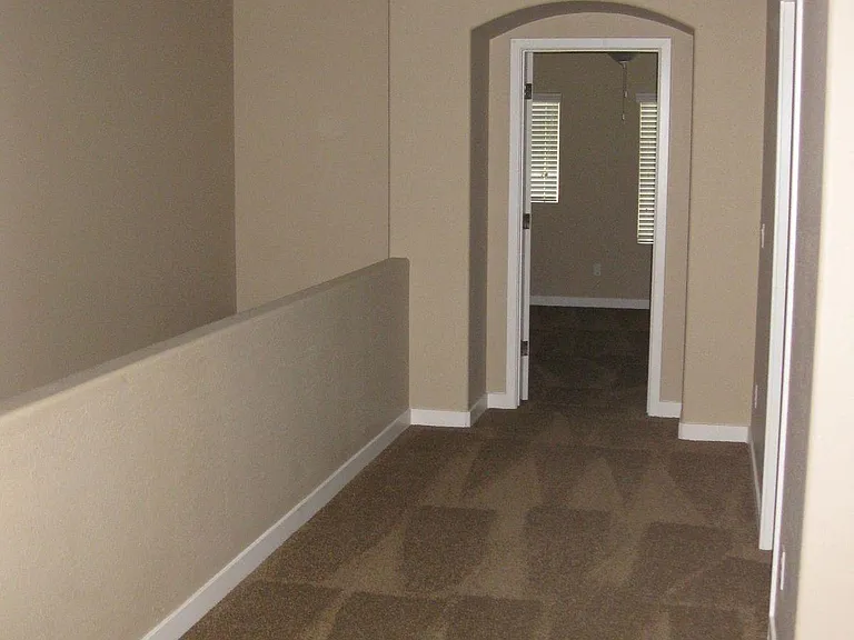 1147 E Cedar St — Photo 17