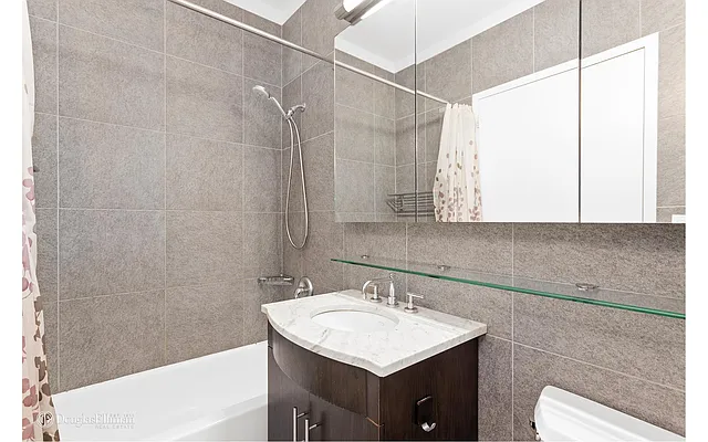 Rented by Douglas Elliman | media 4