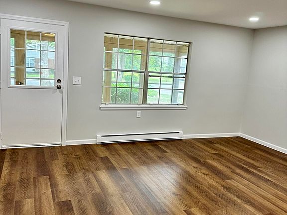 4th image of 29A Buckingham Drive
