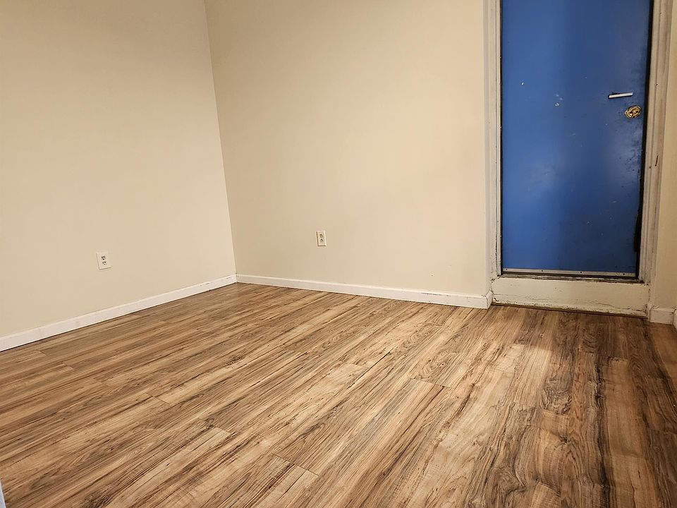back bedroom