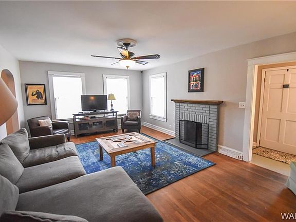 4th image of 719 31st Ave E