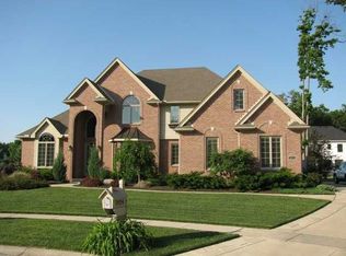 7824 Rockspring Ct, Maumee, OH 43537