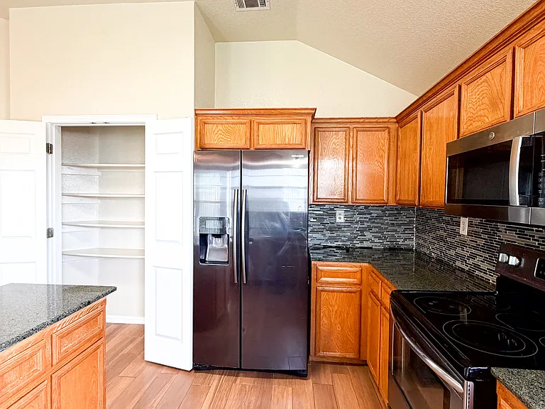 4512 Crested Butte Dr — Photo 15