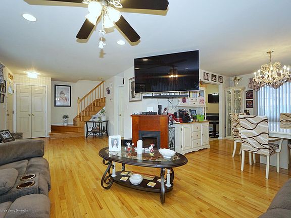 5th image of 398 Kissel Ave