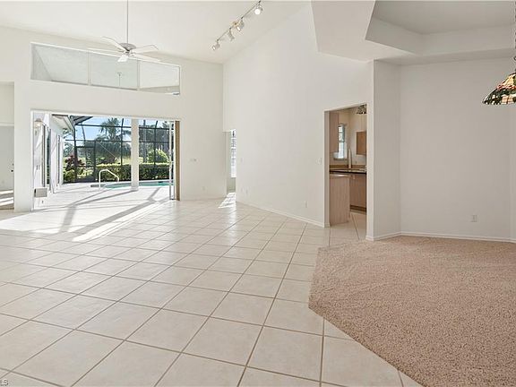 3rd image of 28485 Highgate Dr