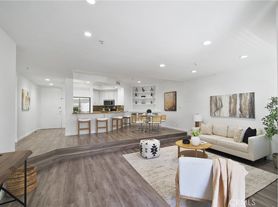 235 Main St, Venice, CA