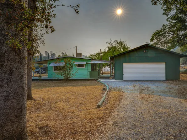 20027 Sunrise Dr, Redding, CA 96003