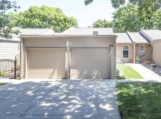102 Hespe Dr, Norfolk, NE 68701