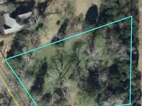 S Bond St, Plains, GA 31780